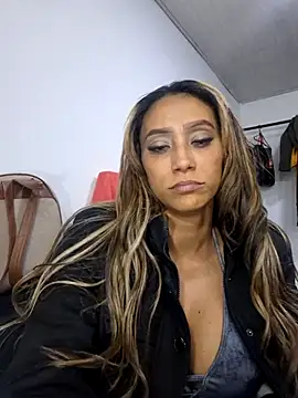 Snapshot of salome_drasin chatting on 15, 10, 2025 salome drasin online show from 15, 10, 2025