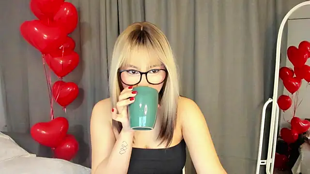 may mia online show from 17, 2, 2025