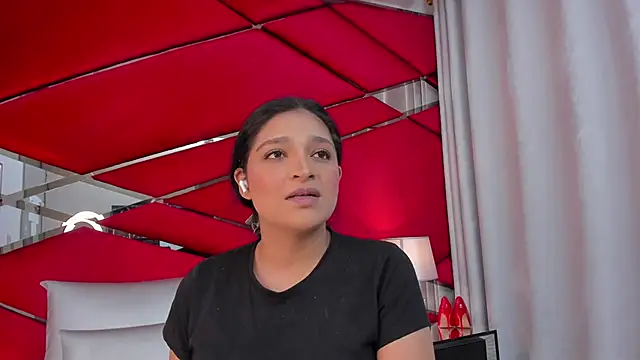 AdeleGray online show from 7, 2, 2025