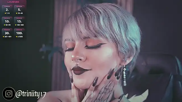 Snapshot of Trinity___s chatting on 14, 3, 2025 Trinity s online show from 14, 3, 2025