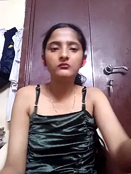 Snapshot of BabySlimmy10 chatting on 4, 12, 2025 BabySlimmy10 online show from 4, 12, 2025