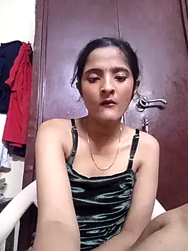 Snapshot of BabySlimmy10 chatting on 5, 12, 2025 BabySlimmy10 online show from 5, 12, 2025