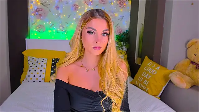 Snapshot of _UrLexxly chatting on 10, 2, 2025  UrLexxly online show from 10, 2, 2025