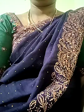 Snapshot of Cute-chinny chatting on 31, 12, 2024 Cute-chinny online show from 31, 12, 2024