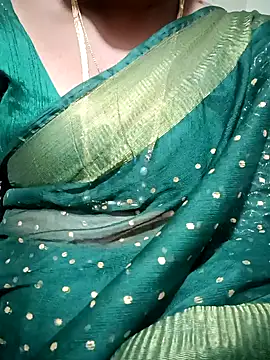 Snapshot of Cute-chinny chatting on 9, 1, 2025 Cute-chinny online show from 9, 1, 2025