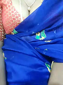 Snapshot of Cute-chinny chatting on 21, 1, 2025 Cute-chinny online show from 21, 1, 2025