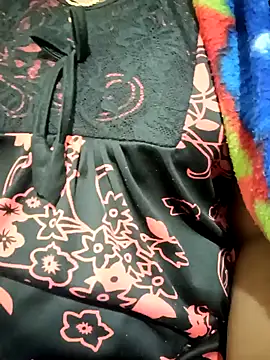 Snapshot of Cute-chinny chatting on 22, 1, 2025 Cute-chinny online show from 22, 1, 2025