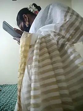 Snapshot of Cute-chinny chatting on 31, 1, 2025 Cute-chinny online show from 31, 1, 2025