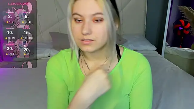 Snapshot of Bonni_Meiz chatting on 4, 2, 2025 Bonni Meiz online show from 4, 2, 2025