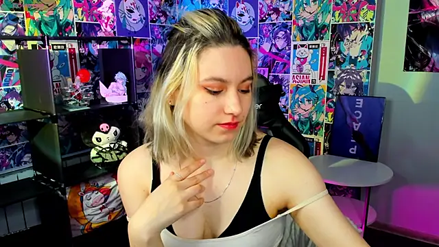 Snapshot of Bonni_Meiz chatting on 8, 3, 2025 Bonni Meiz online show from 8, 3, 2025