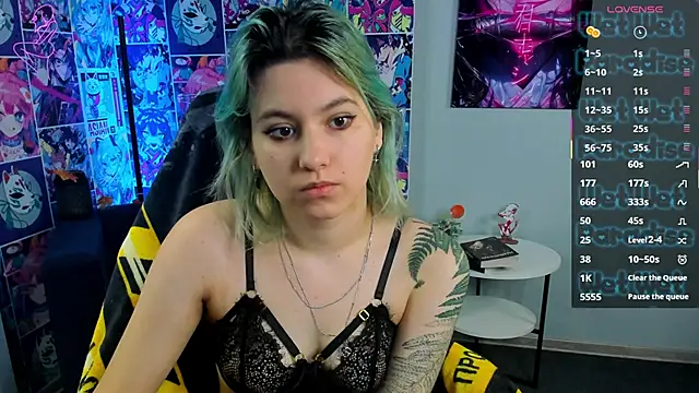 Snapshot of Bonni_Meiz chatting on 5, 11, 2025 Bonni Meiz online show from 5, 11, 2025