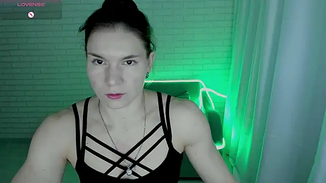 Lisa Ray online show from 24, 2, 2025