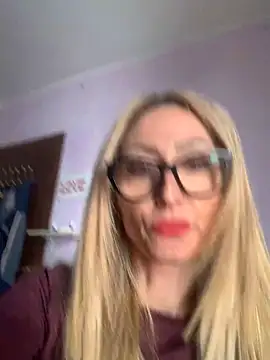 harleyejoker1 online show from 6, 11, 2025