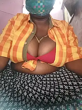 Snapshot of Ammusree143 chatting on 2, 1, 2025 Ammusree143 online show from 2, 1, 2025