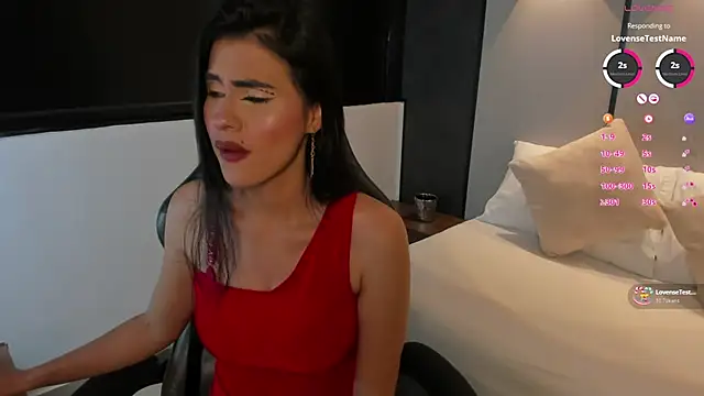 stephanya  online show from 24, 10, 2025