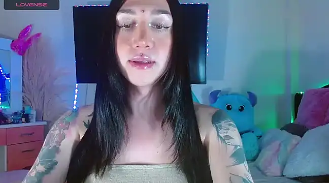 Snapshot of karla_zambrano chatting on 17, 12, 2024 karla zambrano online show from 17, 12, 2024