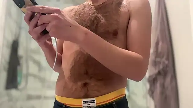 Snapshot of 69woodinson chatting on 2, 12, 2025 69woodinson online show from 2, 12, 2025