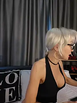 Snapshot of Milforja chatting on 12, 7, 2026 Milforja online show from 12, 7, 2026
