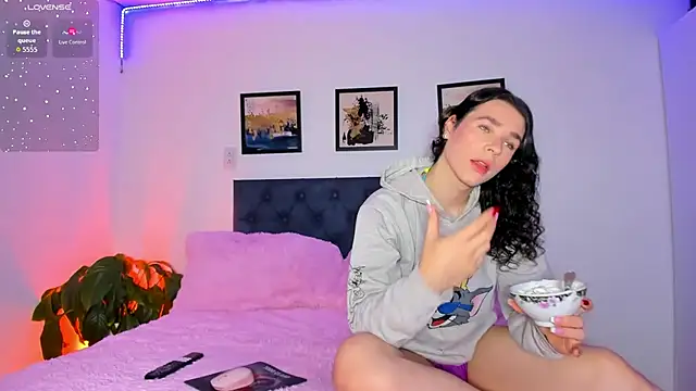 Snapshot of elafranco_ chatting on 22, 10, 2025 elafranco online show from 22, 10, 2025