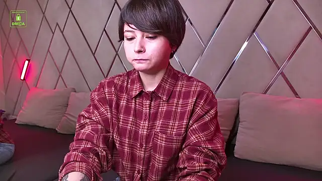 Snapshot of Ishtar_Divine chatting on 9, 11, 2025 Ishtar Divine online show from 9, 11, 2025