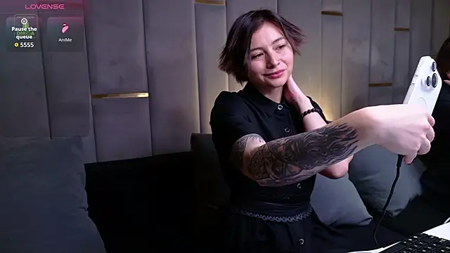 Snapshot of Ishtar_Divine chatting on 26, 11, 2025 Ishtar Divine online show from 26, 11, 2025