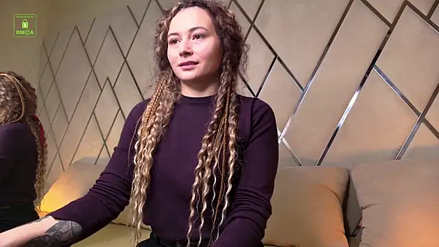 Snapshot of Ishtar_Divine chatting on 15, 12, 2025 Ishtar Divine online show from 15, 12, 2025