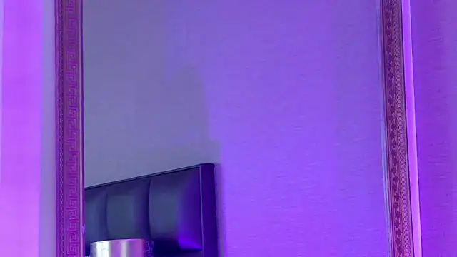 Snapshot of FoxyJoy chatting on 20, 11, 2025 FoxyJoy online show from 20, 11, 2025