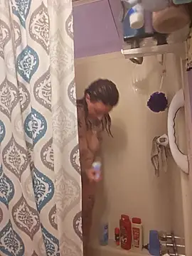 Snapshot of carolinaskarma chatting on 28, 2, 2025 carolinaskarma online show from 28, 2, 2025