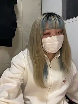 Snapshot of YUNA-yuna chatting on 28, 12, 2024 YUNA-yuna online show from 28, 12, 2024