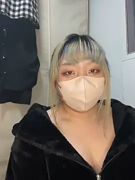 Snapshot of YUNA-yuna chatting on 14, 1, 2025 YUNA-yuna online show from 14, 1, 2025