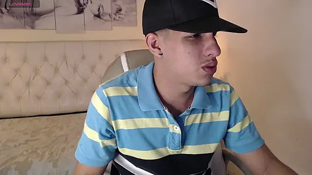 Snapshot of Jheidertwink chatting on 13, 1, 2025 Jheidertwink online show from 13, 1, 2025