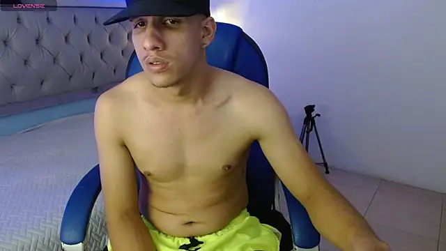 Snapshot of Jheidertwink chatting on 21, 1, 2025 Jheidertwink online show from 21, 1, 2025