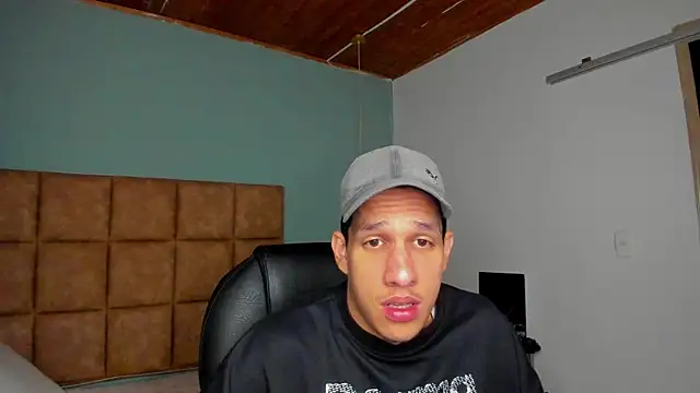 Snapshot of Jheidertwink chatting on 20, 9, 2025 Jheidertwink online show from 20, 9, 2025