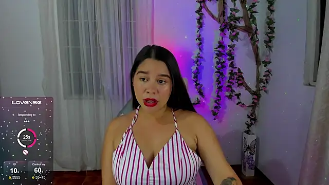 Snapshot of Eily__ chatting on 1, 1, 2025 Eily online show from 1, 1, 2025