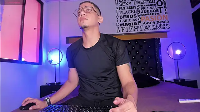 JoshMillerr  online show from 9, 3, 2025