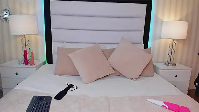 Snapshot of GenessisLee chatting on 12, 12, 2024 GenessisLee online show from 12, 12, 2024