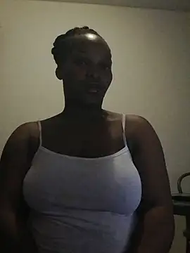 Snapshot of wet_Lips_x_x chatting on 5, 1, 2025 wet Lips x x online show from 5, 1, 2025