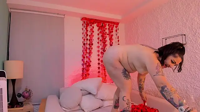 poisson ivy online show from 1, 3, 2025