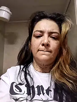 poisson ivy online show from 28, 9, 2025