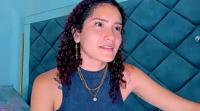 Nellyhills online show from 3, 2, 2025