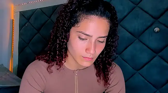 Nellyhills online show from 6, 2, 2025