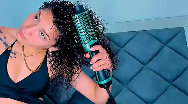 Nellyhills online show from 8, 2, 2025