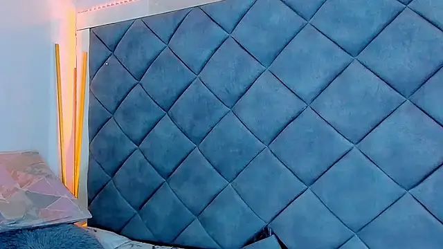 Nellyhills online show from 21, 2, 2025