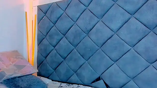 Nellyhills online show from 21, 2, 2025