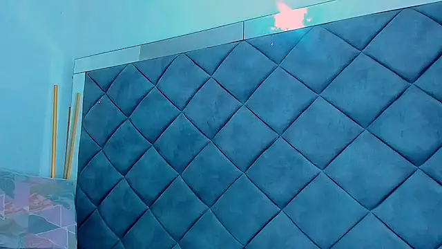 Nellyhills online show from 22, 2, 2025