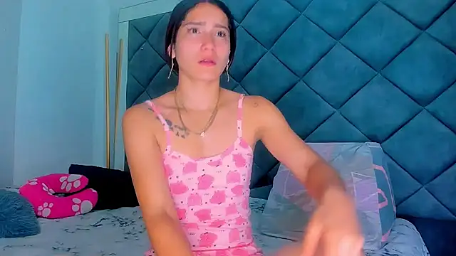 Nellyhills online show from 24, 2, 2025