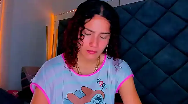 Nellyhills online show from 27, 2, 2025