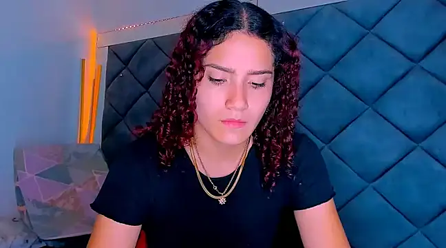 Nellyhills online show from 8, 3, 2025