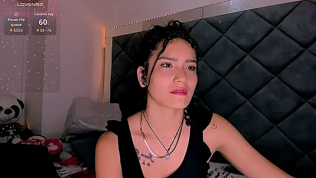 Nellyhills online show from 5, 10, 2025