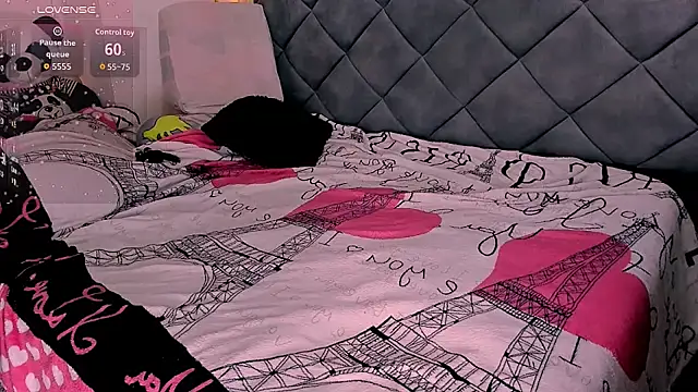 Nellyhills online show from 7, 10, 2025